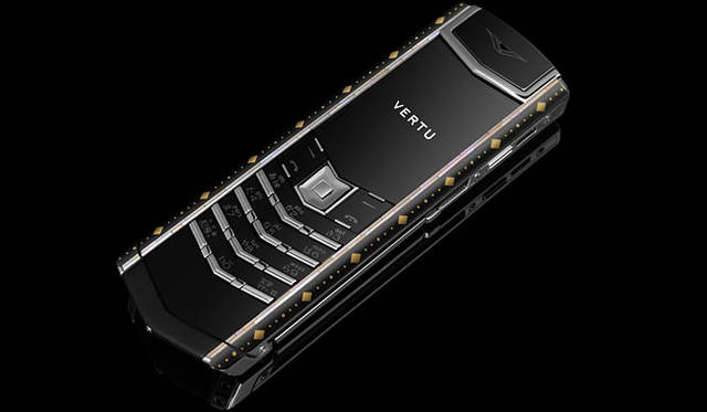 ヴァーチュ｜VERTU｜漆モバイルフォン｜シグネチャー吉祥