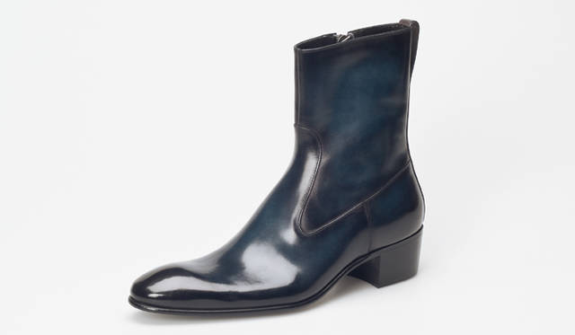 YVES SAINT LAURENT｜イヴ・サンローラン　「ザブリスキー」　ブルー　16万6950円（イヴ・サンローラン／グッチ グループ ジャパン イヴ・サンローラン ディビジョン）