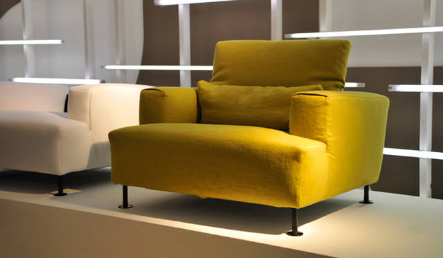 Salone Internazional del Mobile 2010｜Cassina｜ピエロ・リッソーニ 「AIRE」