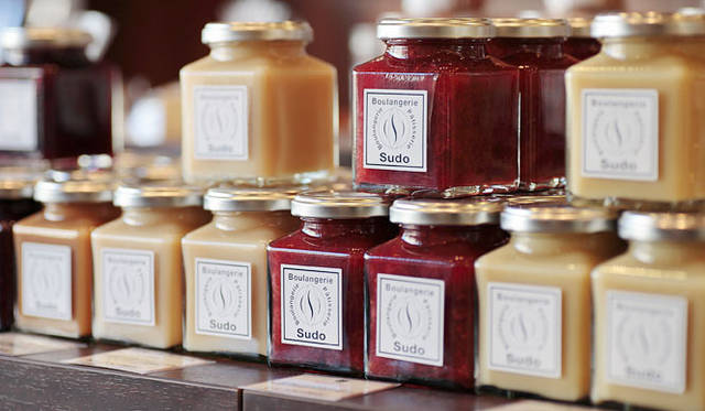 <b>Boulangerie Sudo｜ブーランジェリー スドウ</b>　ちょっとしたプレゼントに最適の季節のフルーツを使ったコンフィチュールや焼き菓子なども揃う。