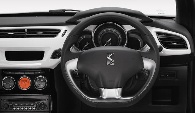 <b>CITROEN DS3｜シトロエン DS3</b>　