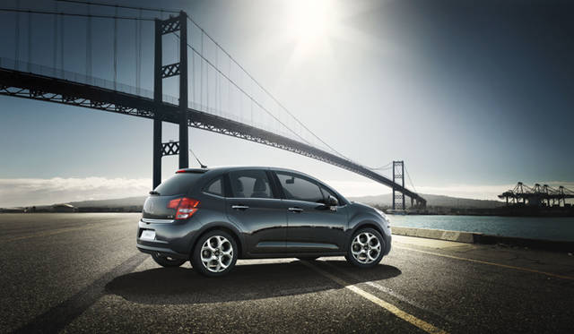 <b>CITROEN C3｜シトロエン C3</b>