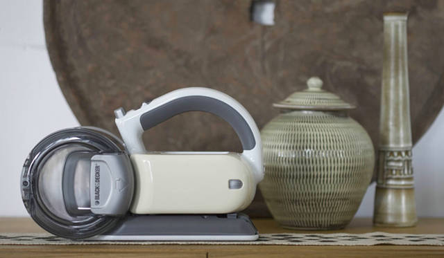 <b>BLACK&DECKER｜ブラック・アンド・デッカー</b>　コードレスハンディクリーナー 「pivot（ピボット）」