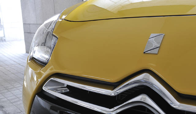 　CITROEN DS3 Chic
