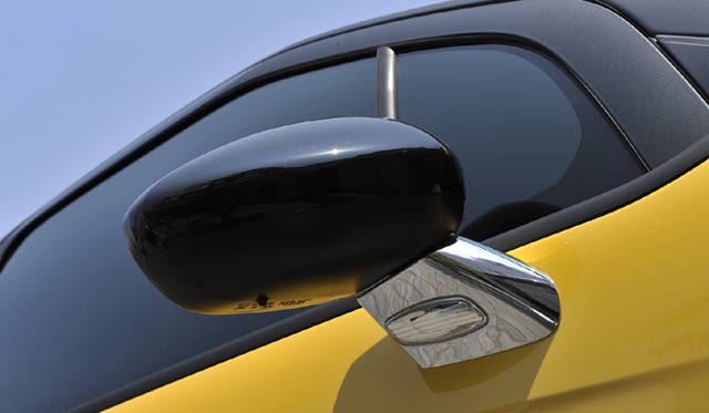 　CITROEN DS3 Chic