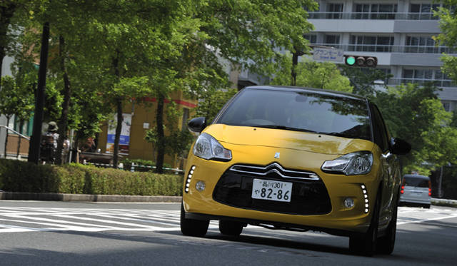 　CITROEN DS3 Chic