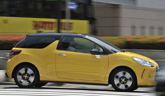 　CITROEN DS3 Chic