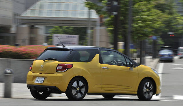 　CITROEN DS3 Chic