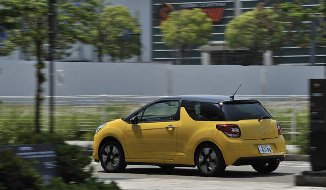 　CITROEN DS3 Chic