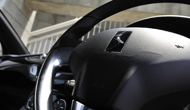 　CITROEN DS3 Chic