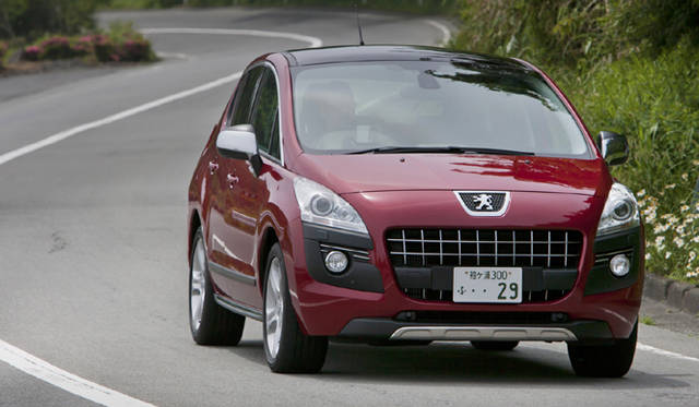 <b>PEUGEOT 3008｜プジョー 3008</b>