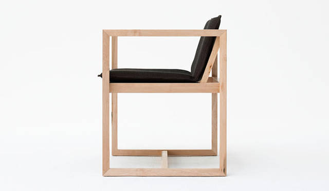 <b>KARIMOKU NEW STANDARD｜カリモク ニュー スタンダード</b>