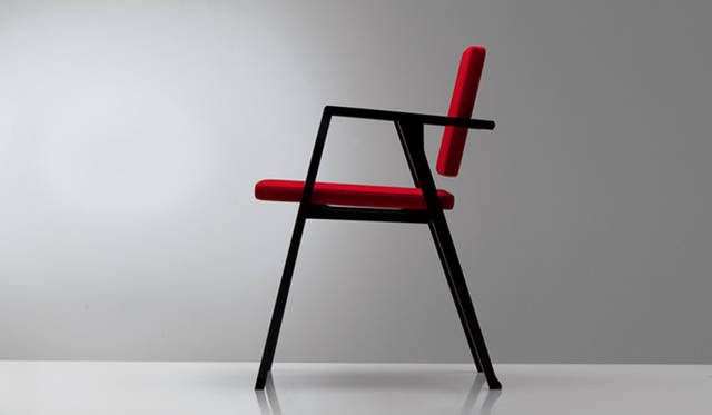 <b>Cassina｜カッシーナ</b>　「LUISA （ルイーザ）」