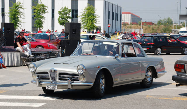 <b>Alfa Romeo 1910-2010｜アルファ ロメオ100周年イベント</b><br />アルファ ロメオ2000をベースとして’60年に一品製作、あるいは数台のみが手作りされたと推測されるヴィニャーレ製のクーペ。