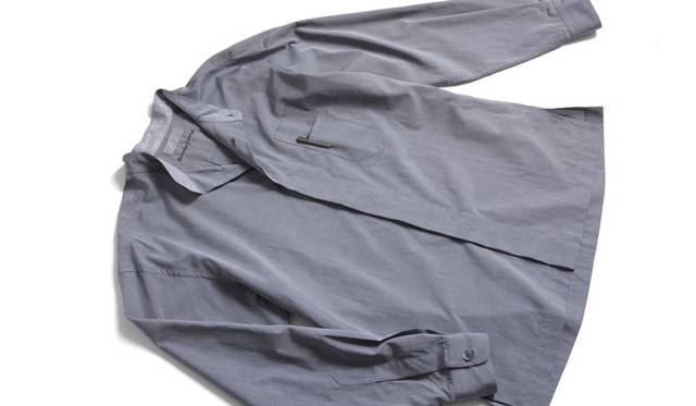 <b>MARGARET HOWELL｜マーガレット・ハウエル</b>　「マーガレット・ハウエル プラス」ケネス・グランジ シャツ 4万950円（店舗限定、数量限定）