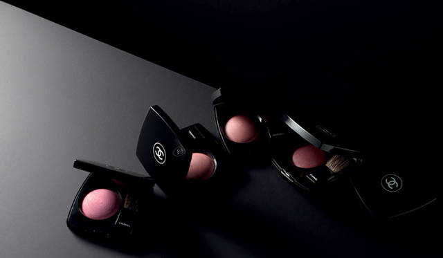 <b>CHANEL｜シャネル</b>　2010 秋 メークアップ コレクション　Photographer:Philippe LACOMBE