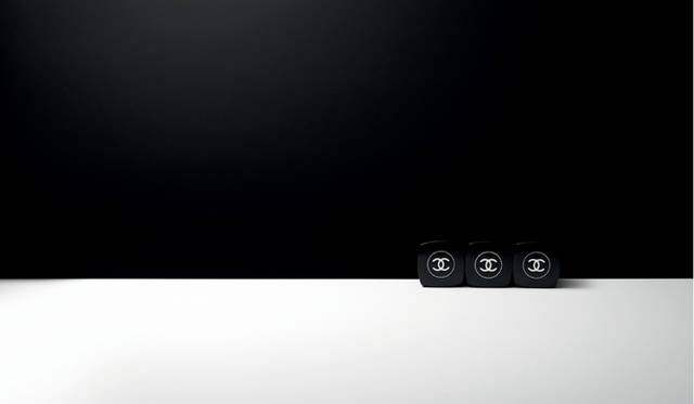 <b>CHANEL｜シャネル</b>　2010 秋 メークアップ コレクション　Photographer:Philippe LACOMBE