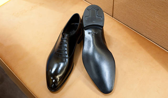 <b>JOHN LOBB｜ジョンロブ</b>　ジョンロブ丸の内店　5周年記念モデル 「MARUNOUCHI 2010」 （2010年10月発売予定）