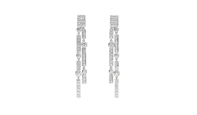 <b>CHANEL｜シャネル</b> イヤリング、WG×ダイヤモンド（3.0ct）、155万4000円