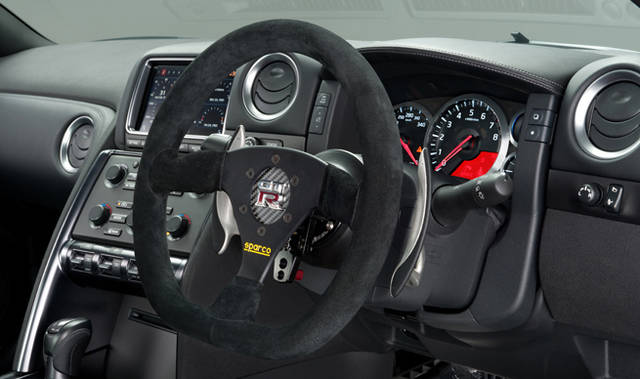 <b>日産 GT-R クラブトラックエディション｜NISSAN GT-R Club Track edition</b>
