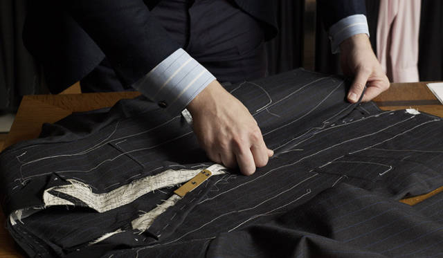 <strong>dunhill</strong> A sense of responsibility, checking as much as possible personally, builds trust.