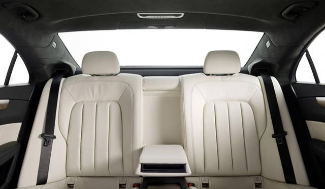 <b>Mercedes-Benz｜メルセデス・ベンツ CLS</b>