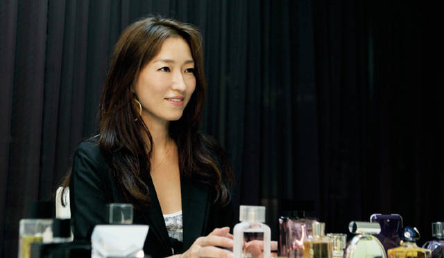 永富千晴インタビュー｜この秋のフレグランストレンド　美容家の永富千晴さん