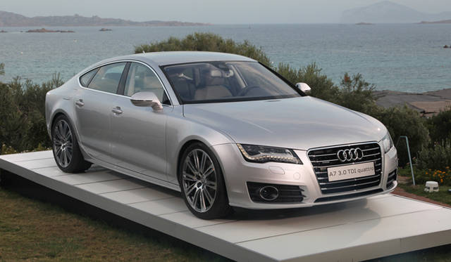 <strong>AUDI｜アウディ A7 </strong>