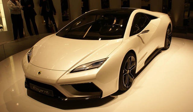 <strong>LOTUS ESPRIT</strong>