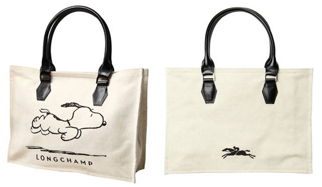 <strong>PEANUTS 60YEARS WORLD TOUR</strong>　「ロンシャン」トートバッグ3万1500円　バッグの上を走っているスヌーピーと、ロンシャンのロゴでもあるジャンプしている馬（ジョッキー）がまるで追いかけっこをしているようなチャーミングなデザイン。