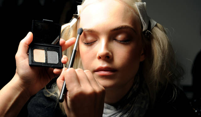 <strong> NARS｜ナーズ</strong>　「Thakoon」2010秋冬コレクション