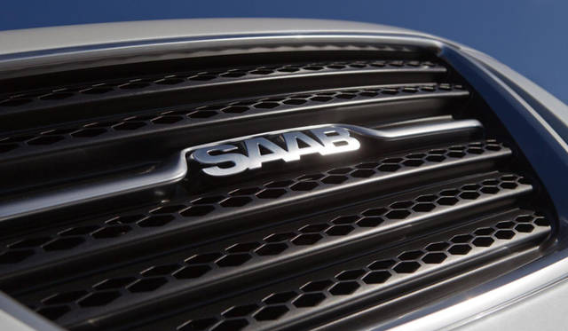 <strong>SAAB ｜サーブ 9-4X</strong>