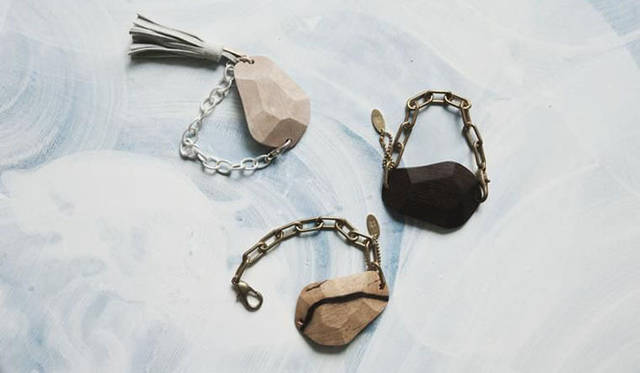 <strong>SIRI SIRI｜シリシリ</strong>　WOOD bangles