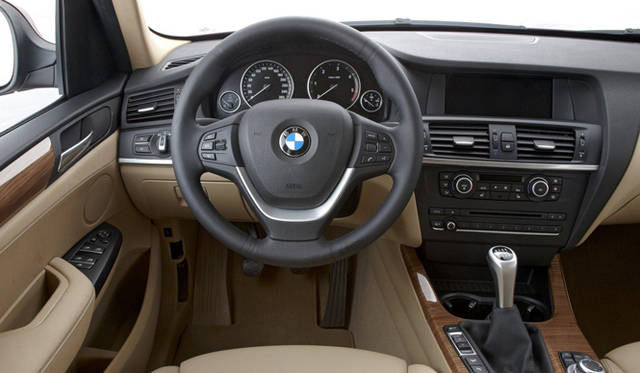 <strong>BMW｜ビー・エム・ダブリュー X3</strong>