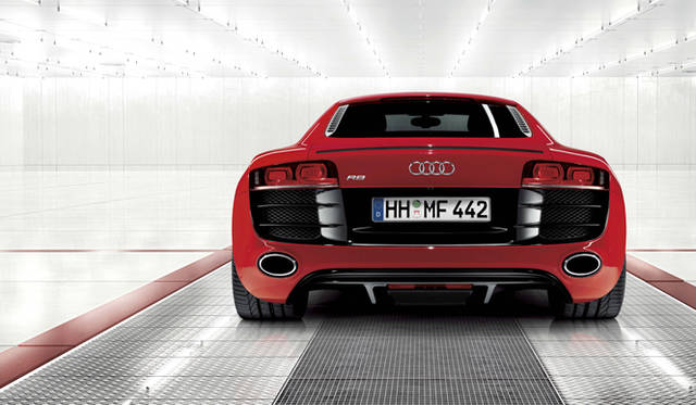 <strong>Audi R8 Coupe｜アウディ R8 クーペ</strong>