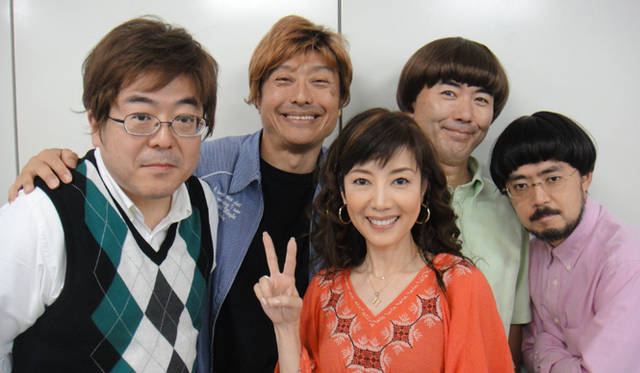 <strong>戸田恵子</strong>｜『今の私をカバンにつめて』大阪千秋楽、無事終了！　バンドの皆さんと。
