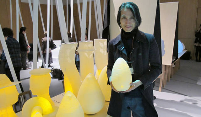 <strong> DESIGNTIDE TOKYO 2010｜TIDE Exhibition</strong>　東京ミッドタウン・ホール A<br>ミック・イタヤ氏