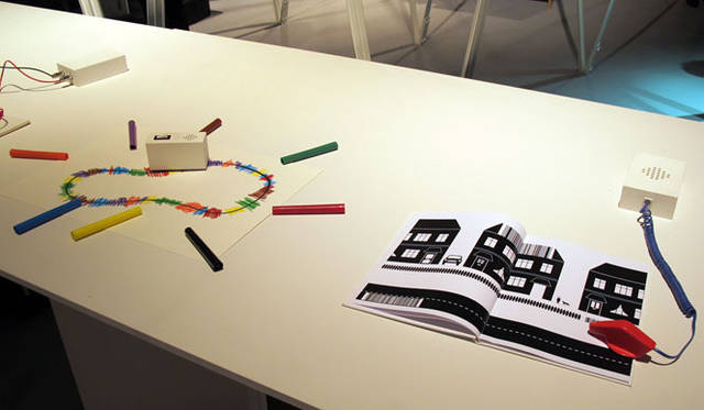 <strong> DESIGNTIDE TOKYO 2010｜TIDE Exhibition</strong>　東京ミッドタウン・ホール A<br>Yuri Suzuki