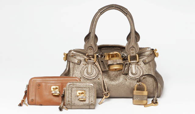 <strong>Chloé</strong> From left: 'PADDINGTON' long wallet ¥65,000, 'PADDINGTON' square wallet ¥60,900, 'PADDINGTON' bag ¥210,000 (All Chloé / Chloé Information Desk)
