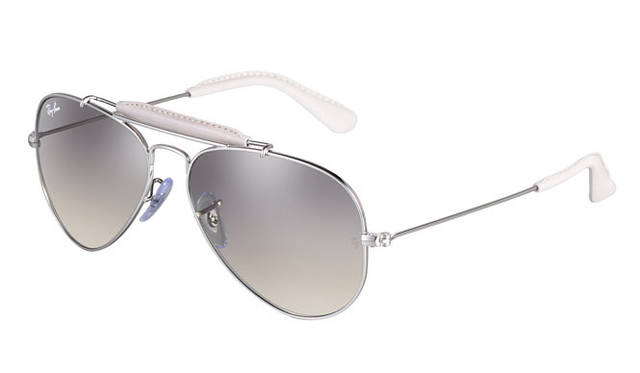 <strong>Ray-Ban｜レイバン</strong>　「OUTDOORSMAN / アウトドアーズマン」 （RB3422Q） 全5色 各2万9400円