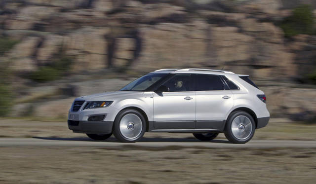 <strong>SAAB｜サーブ 9-4X</strong>