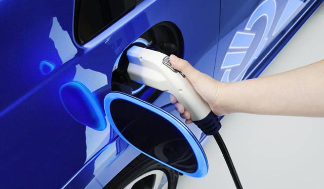<strong>HONDA Fit EV Concept & Plug-in Hybrid Platform｜ホンダ フィット EVコンセプト&プラグインハイブリッド プラットフォーム</strong>