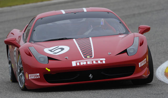 <strong>Ferrari 458 challenge｜フェラーリ 458 チャレンジ</strong>