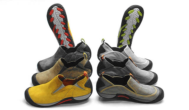 <strong>MARRELL｜メレル</strong> FUSION LINE 「Pathway」SERIES パスウェイモック サイズ│25.0－28.0cm 価格│1万2390円　パスウェイモックキャンバス サイズ│25.0－28.0cm 価格│9240円