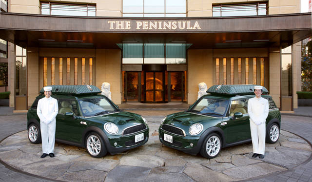 THE PENINSULA TOKYO｜ＭＩＮＩＩのコンシェルジュサービスを開始　　ザ・ペニンシュラ東京オリジナル MINI Cooper S Clubmanとページボーイ