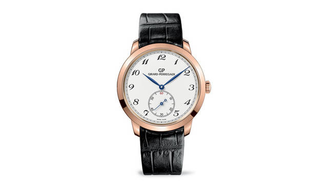 <strong>Girard-Perregaux｜ジラール・ペルゴ</strong> エナメル文字盤、それもスイスで「グランフ」と呼ばれる古典的な手法で作られた文字盤を採用。腕時計ながら懐中時計時代の文字盤の美しさを堪能できる。「ジラール・ペルゴ 1966 スモールセコンド」218万4000円（7月発売予定）ホワイトゴールド仕様（233万1000円）もあり。
