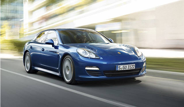 <strong>PORSCHE Panamera S hybrid｜ポルシェ パナメーラS ハイブリッド</strong>