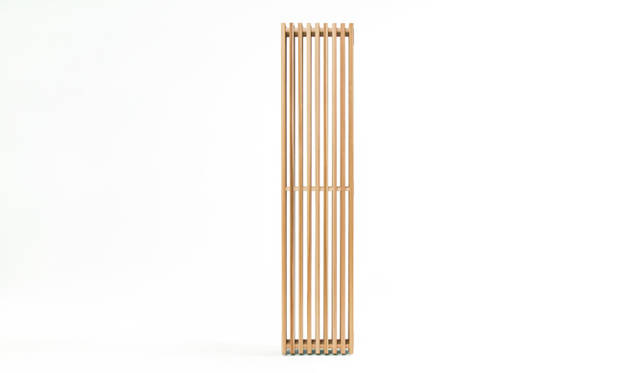 <strong>more trees｜展示会「SQUARE by KANUMA」 を開催</strong>　「STRIPE Screen」は折りたたみ可。