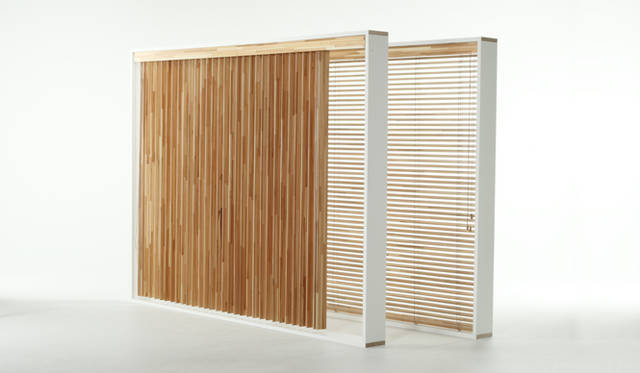<strong>more trees｜展示会「SQUARE by KANUMA」 を開催</strong>　「STRIPE Blind」ブラインド(横) Ｗ2080×Ｈ2100mm　ブラインド(縦) Ｗ2770×Ｈ2100mm 