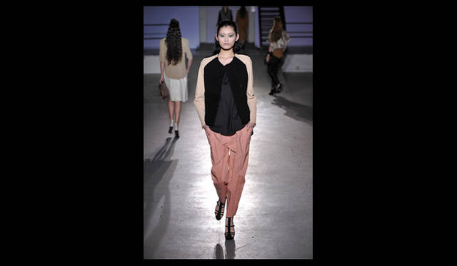 <strong>3.1 Phillip Lim｜スリーワン フィリップ リム</strong> 　2011年秋冬コレクション速報　 ©FIRST view